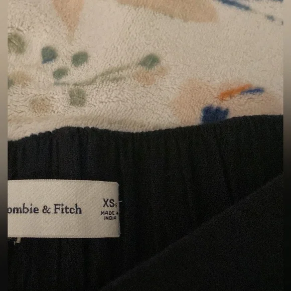 Abercrombie Black linen Wide-Leg Pants - Picture 2 of 7